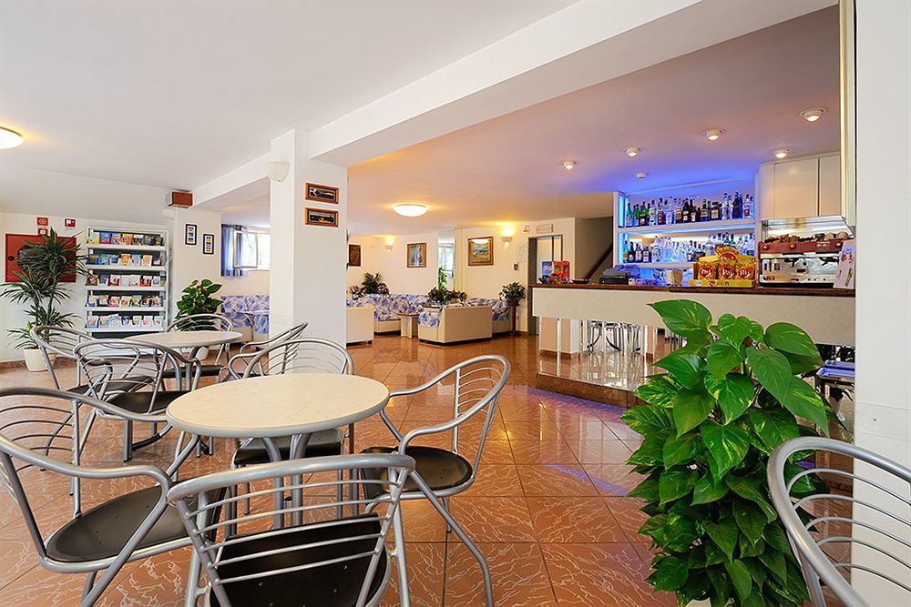 Hotel Samoa Ріміні Екстер'єр фото